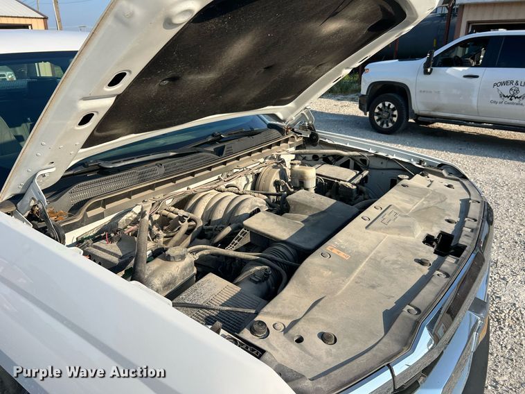 image for item NA9127 2017 Chevrolet Silverado 1500  Double Cab pickup truck