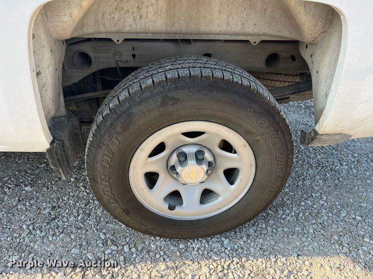 image for item NA9127 2017 Chevrolet Silverado 1500  Double Cab pickup truck