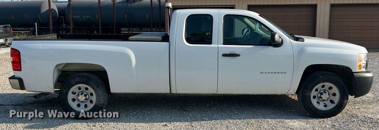 image for item NA9130 2013 Chevrolet Silverado 1500  Ext. Cab pickup truck