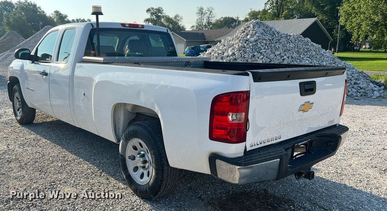 image for item NA9130 2013 Chevrolet Silverado 1500  Ext. Cab pickup truck