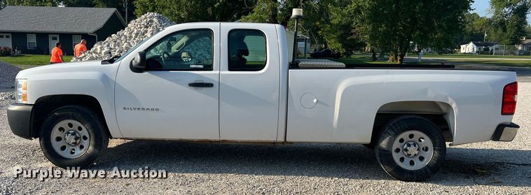 image for item NA9130 2013 Chevrolet Silverado 1500  Ext. Cab pickup truck