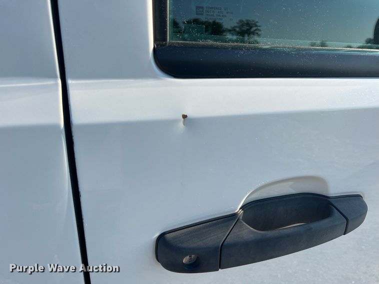 image for item NA9130 2013 Chevrolet Silverado 1500  Ext. Cab pickup truck