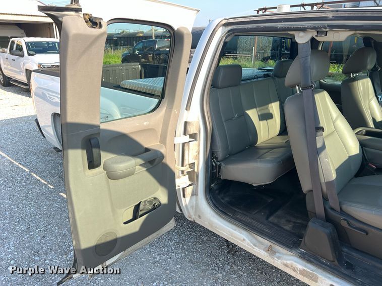 image for item NA9130 2013 Chevrolet Silverado 1500  Ext. Cab pickup truck