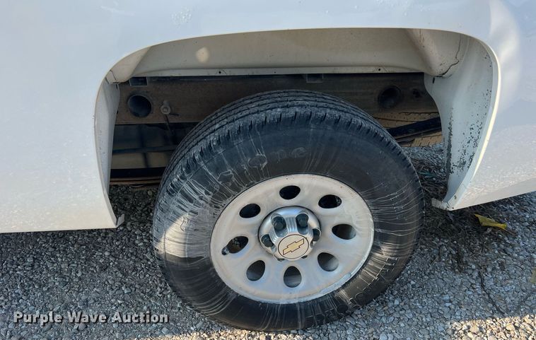 image for item NA9130 2013 Chevrolet Silverado 1500  Ext. Cab pickup truck