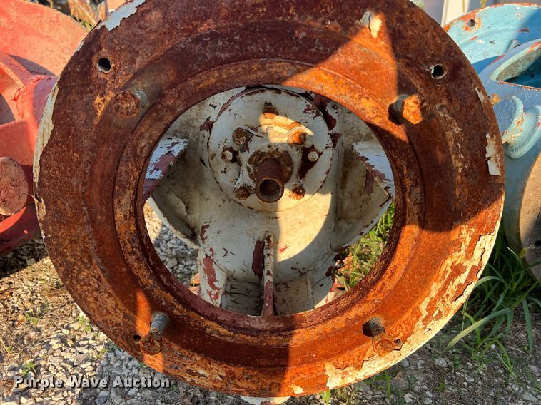 image for item NA9131 (4) simmons irrigation pumps