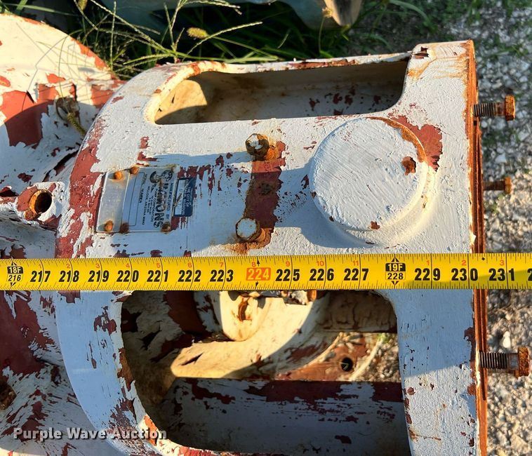 image for item NA9131 (4) simmons irrigation pumps