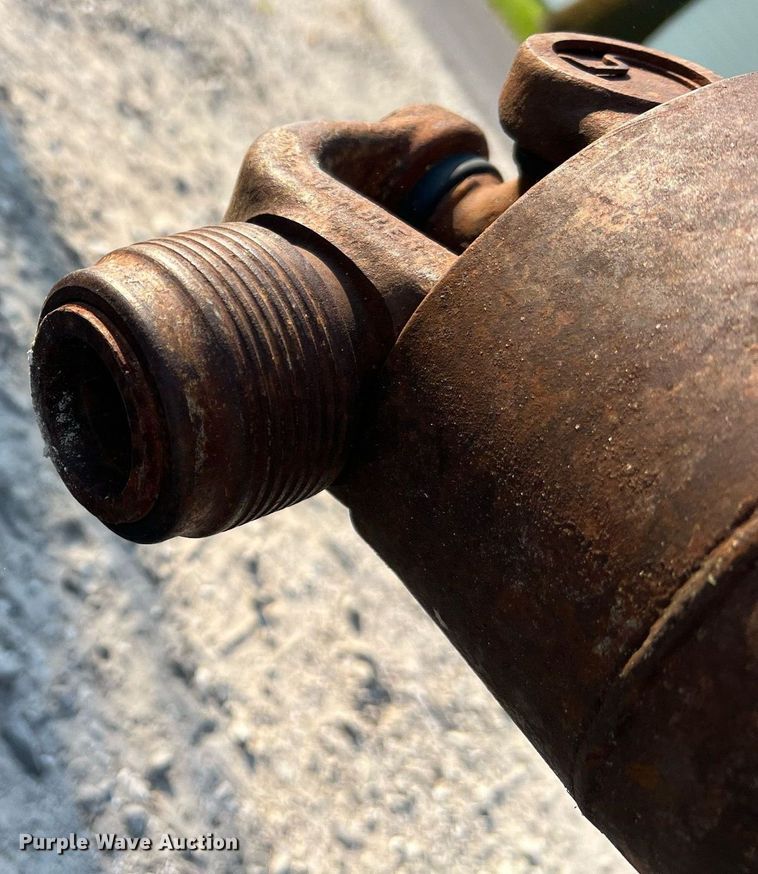 image for item NA9132 Betterbilt  pit agitator