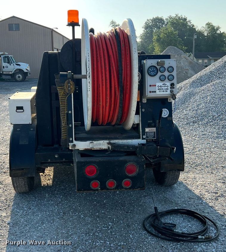 image for item NA9135 2004 Sewer Equipment of America 747-FR2000  sewer jetter trailer