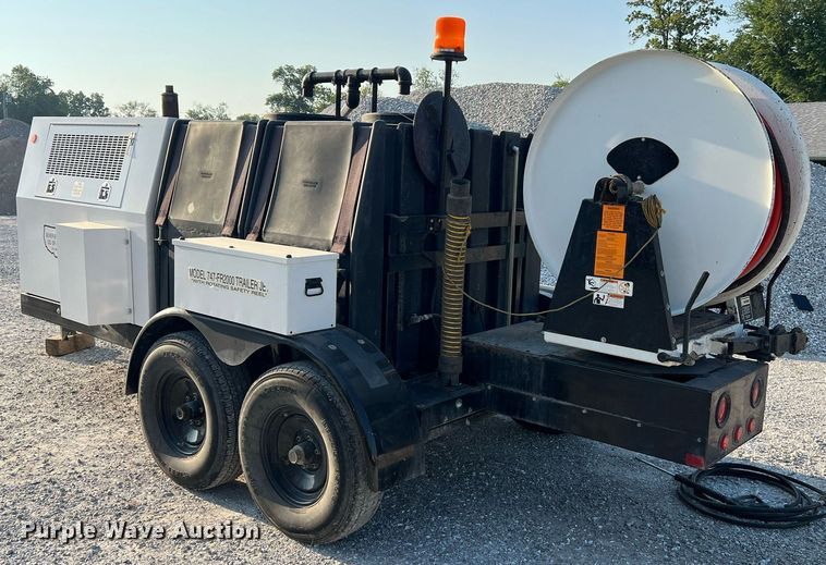 image for item NA9135 2004 Sewer Equipment of America 747-FR2000  sewer jetter trailer