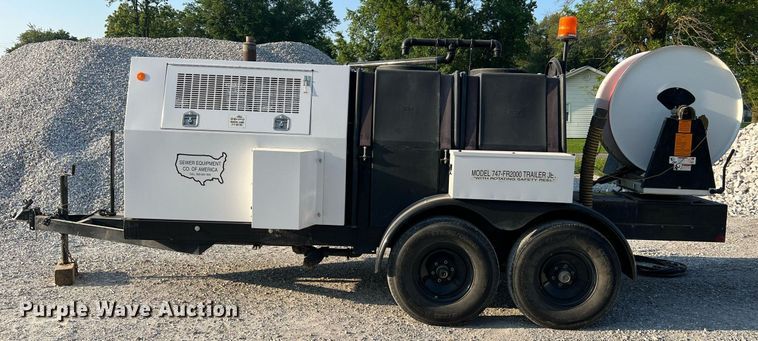 image for item NA9135 2004 Sewer Equipment of America 747-FR2000  sewer jetter trailer