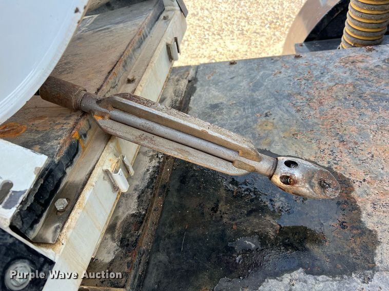 image for item NA9135 2004 Sewer Equipment of America 747-FR2000  sewer jetter trailer