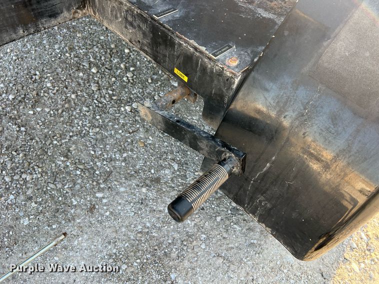 image for item NA9135 2004 Sewer Equipment of America 747-FR2000  sewer jetter trailer