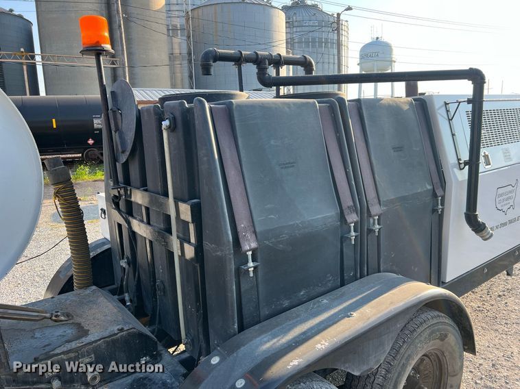 image for item NA9135 2004 Sewer Equipment of America 747-FR2000  sewer jetter trailer