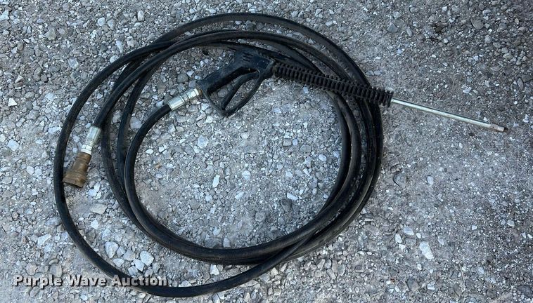 image for item NA9135 2004 Sewer Equipment of America 747-FR2000  sewer jetter trailer