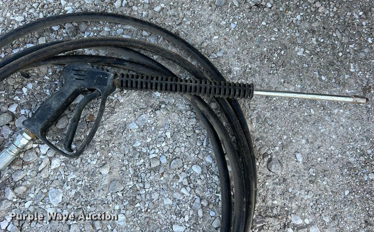 image for item NA9135 2004 Sewer Equipment of America 747-FR2000  sewer jetter trailer