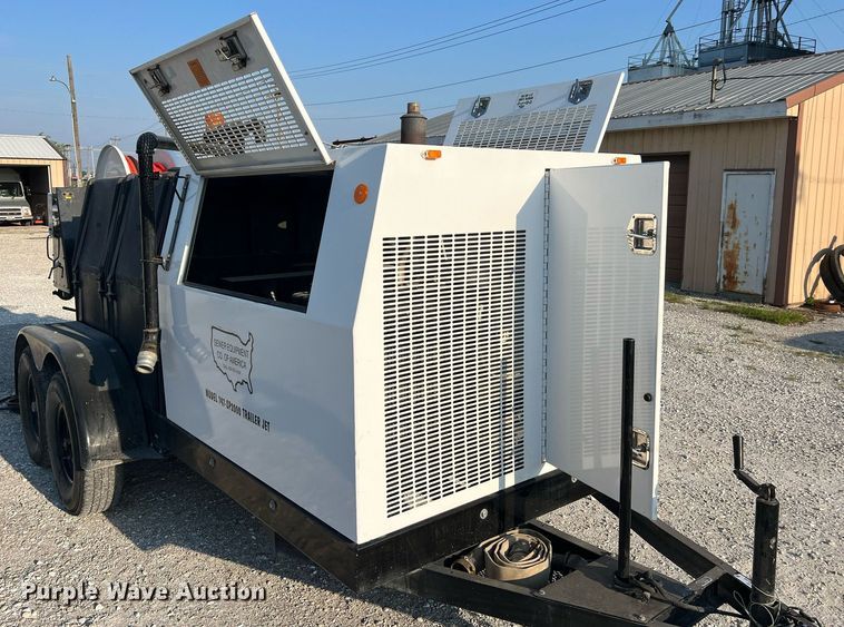 image for item NA9135 2004 Sewer Equipment of America 747-FR2000  sewer jetter trailer
