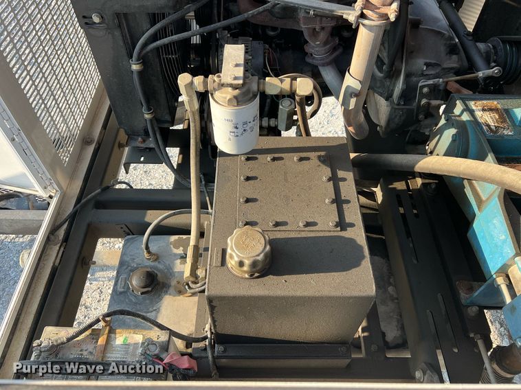 image for item NA9135 2004 Sewer Equipment of America 747-FR2000  sewer jetter trailer