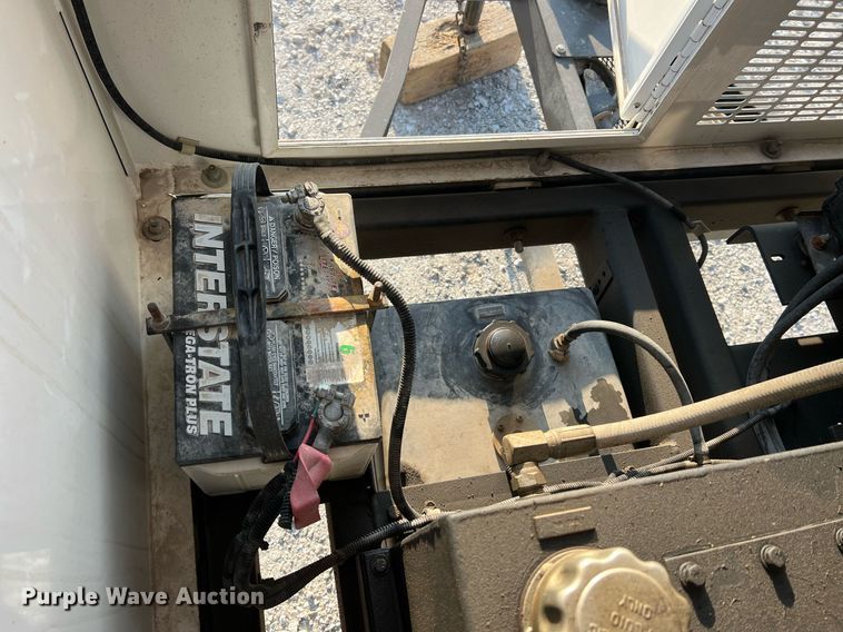 image for item NA9135 2004 Sewer Equipment of America 747-FR2000  sewer jetter trailer