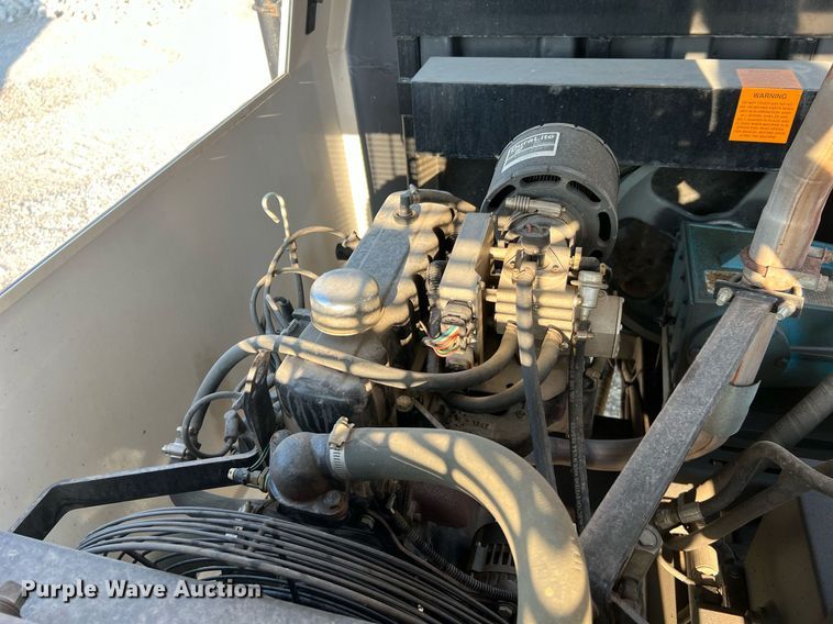 image for item NA9135 2004 Sewer Equipment of America 747-FR2000  sewer jetter trailer