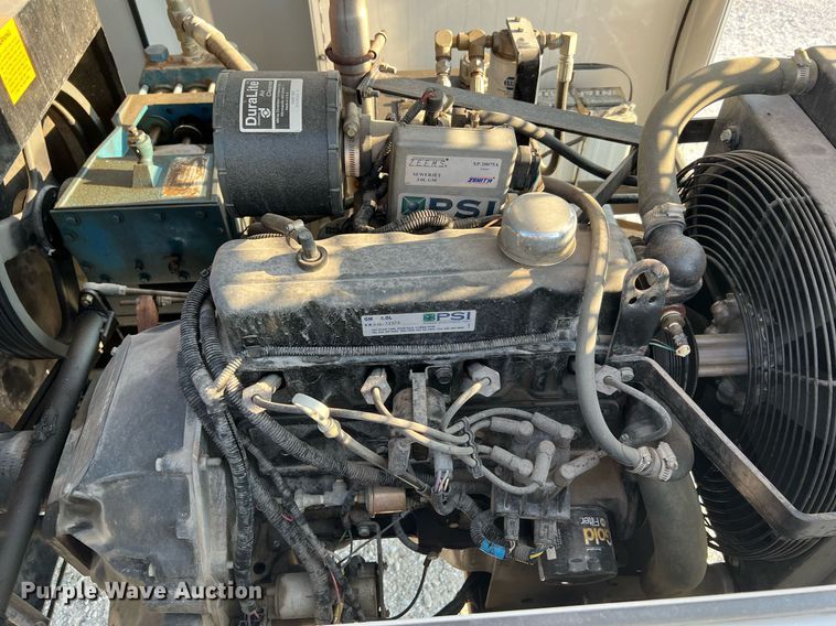 image for item NA9135 2004 Sewer Equipment of America 747-FR2000  sewer jetter trailer