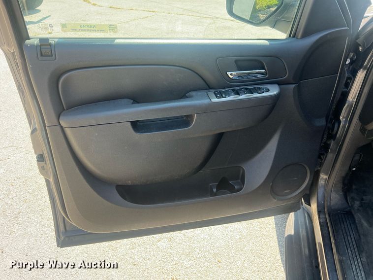 image for item NA9148 2011 Chevrolet Tahoe Police  SUV