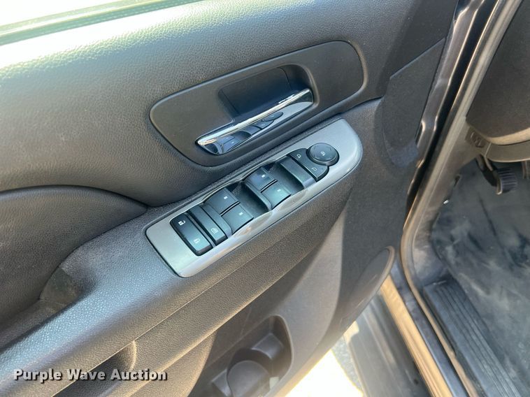 image for item NA9148 2011 Chevrolet Tahoe Police  SUV