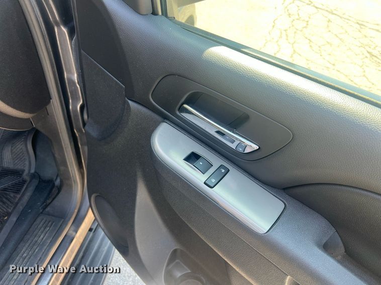 image for item NA9148 2011 Chevrolet Tahoe Police  SUV