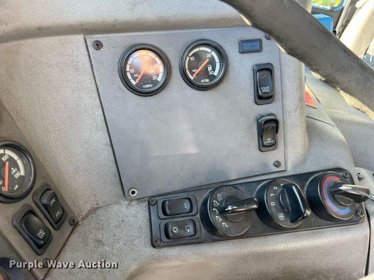 image for item NA9150 1999 American LaFrance Eagle  pumper fire truck