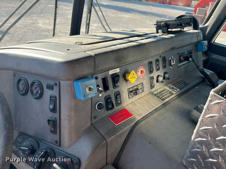 image for item NA9150 1999 American LaFrance Eagle  pumper fire truck