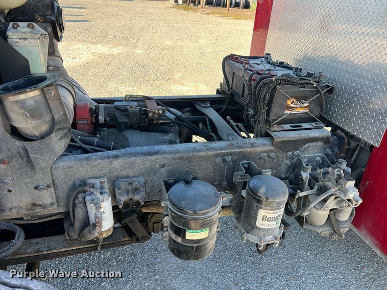 image for item NA9150 1999 American LaFrance Eagle  pumper fire truck