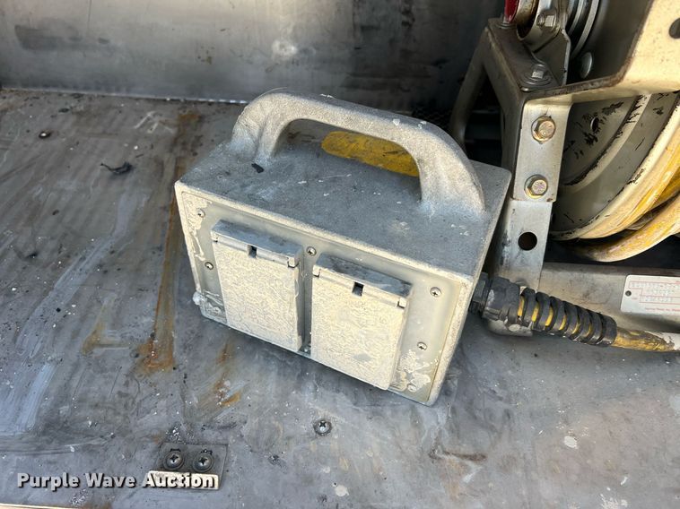 image for item NA9150 1999 American LaFrance Eagle  pumper fire truck