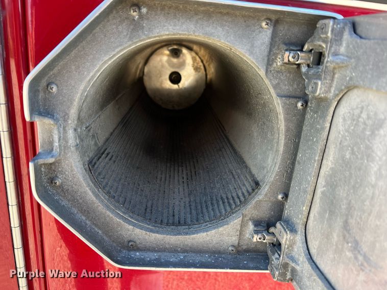 image for item NA9150 1999 American LaFrance Eagle  pumper fire truck