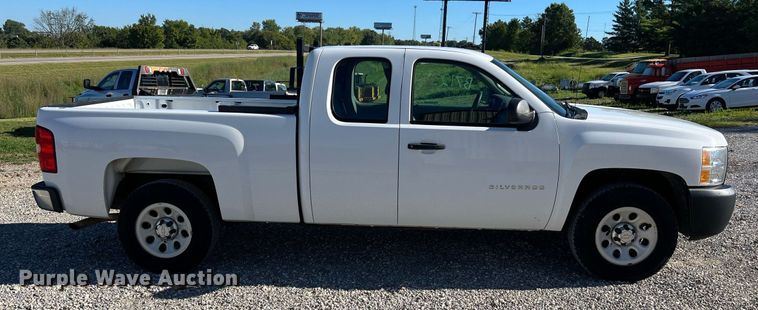 image for item NA9158 2013 Chevrolet Silverado 1500 Ext. Cab pickup truck