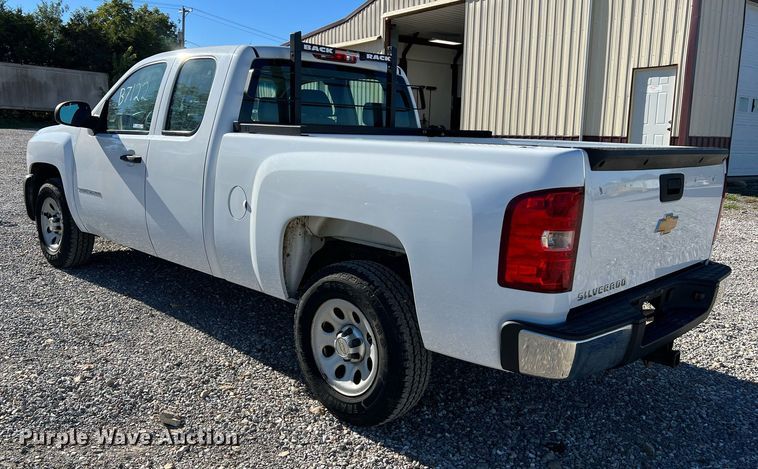 image for item NA9158 2013 Chevrolet Silverado 1500 Ext. Cab pickup truck
