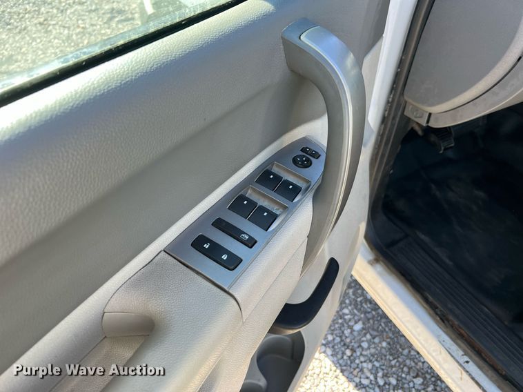 image for item NA9158 2013 Chevrolet Silverado 1500 Ext. Cab pickup truck