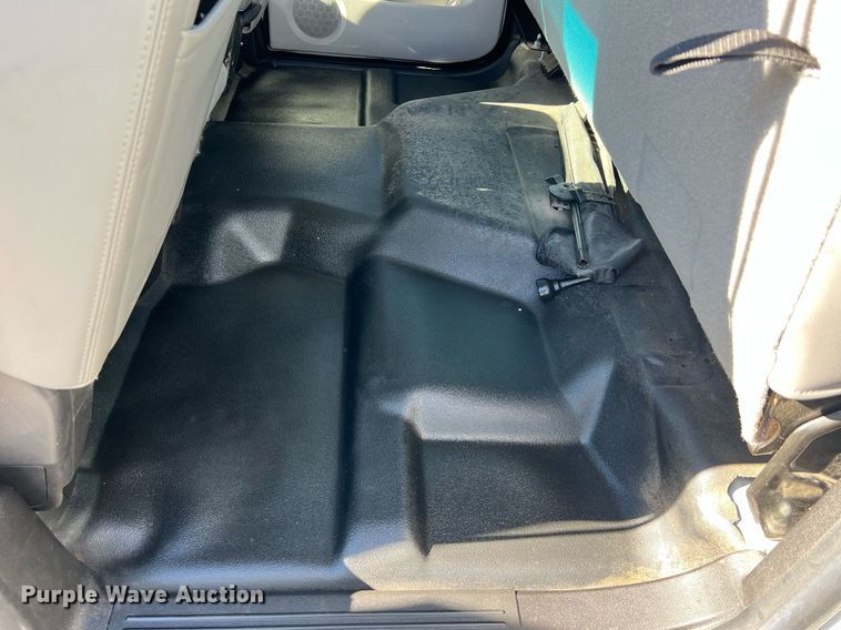 image for item NA9158 2013 Chevrolet Silverado 1500 Ext. Cab pickup truck