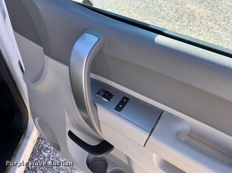 image for item NA9158 2013 Chevrolet Silverado 1500 Ext. Cab pickup truck