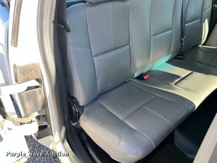 image for item NA9158 2013 Chevrolet Silverado 1500 Ext. Cab pickup truck