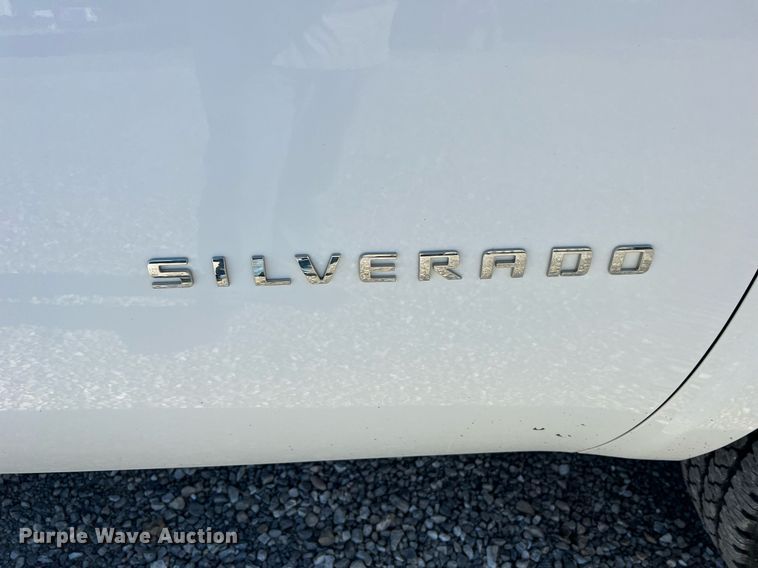 image for item NA9158 2013 Chevrolet Silverado 1500 Ext. Cab pickup truck