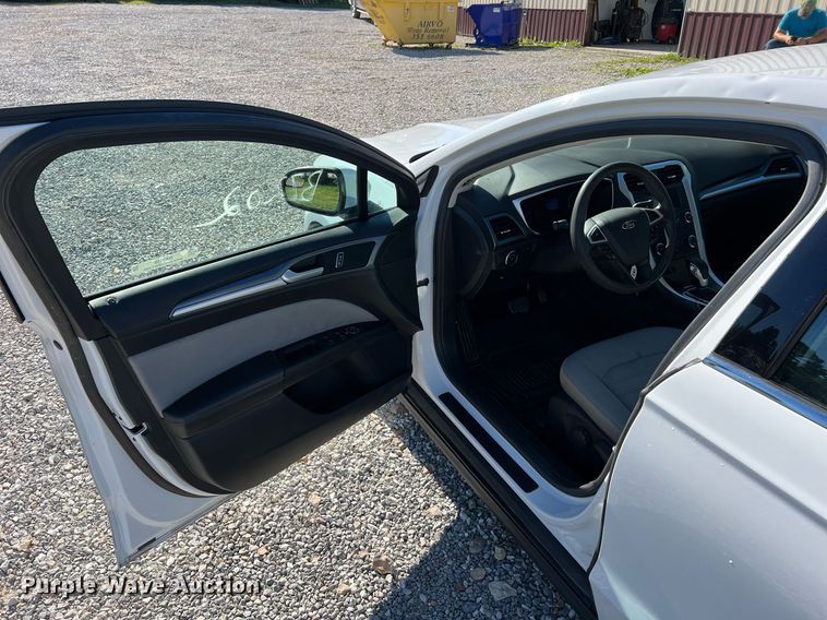 image for item NA9159 2014 Ford Fusion  Sedan