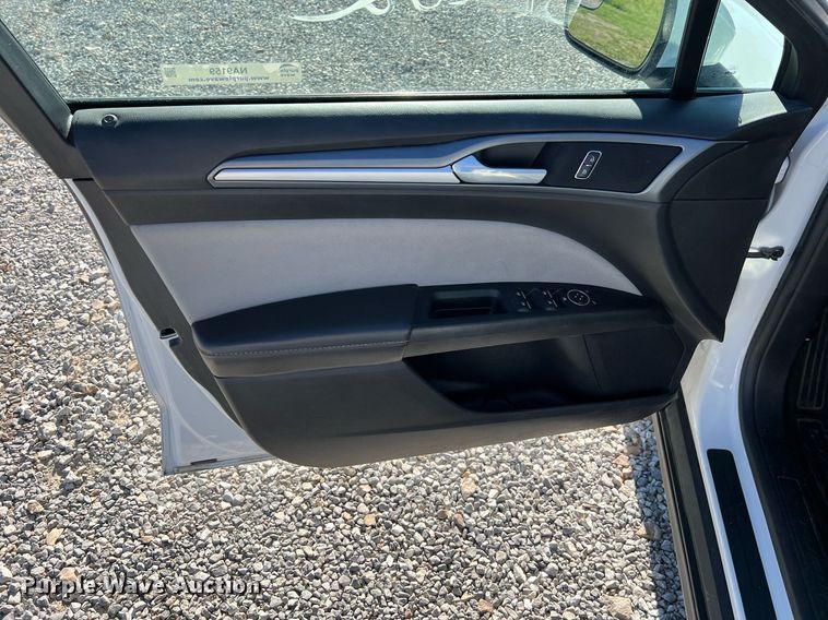 image for item NA9159 2014 Ford Fusion  Sedan