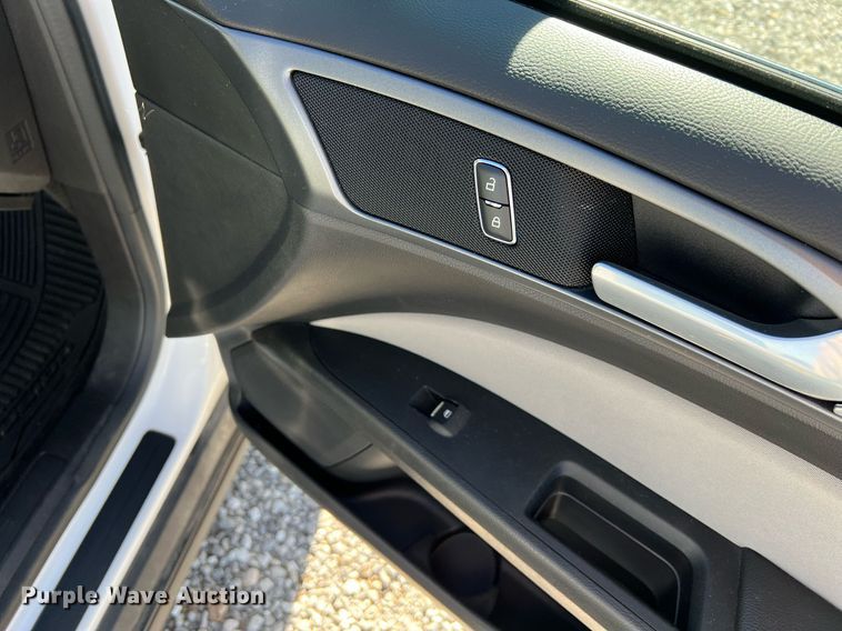 image for item NA9159 2014 Ford Fusion  Sedan