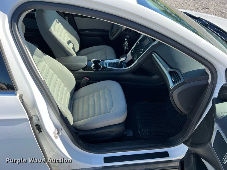 image for item NA9159 2014 Ford Fusion  Sedan