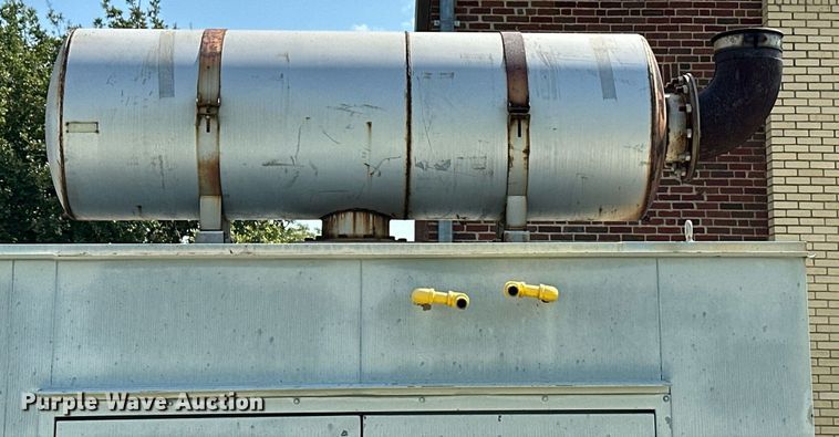 image for item NF9087 Onan 600DFGB  generator