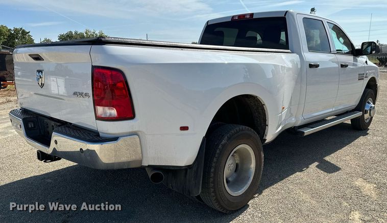 image for item NF9095 2017 Dodge Ram 3500  Crew Cab pickup truck