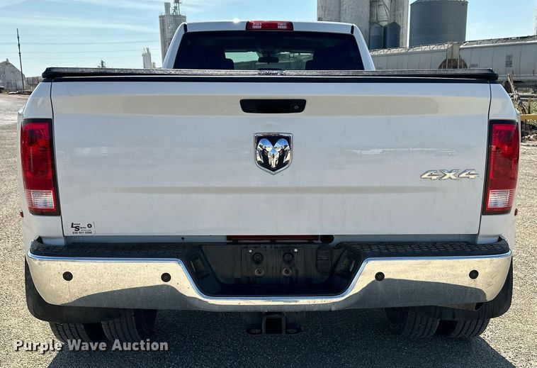 image for item NF9095 2017 Dodge Ram 3500  Crew Cab pickup truck