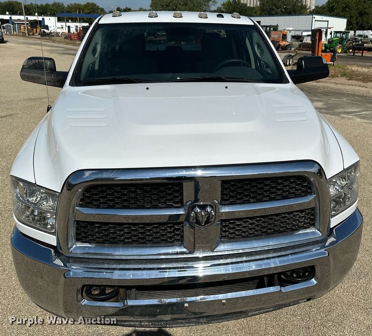 image for item NF9095 2017 Dodge Ram 3500  Crew Cab pickup truck