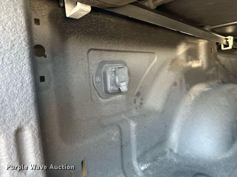 image for item NF9095 2017 Dodge Ram 3500  Crew Cab pickup truck