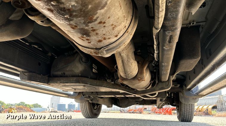 image for item NF9095 2017 Dodge Ram 3500  Crew Cab pickup truck