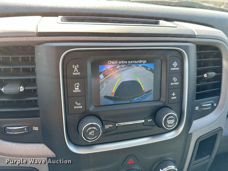 image for item NF9095 2017 Dodge Ram 3500  Crew Cab pickup truck